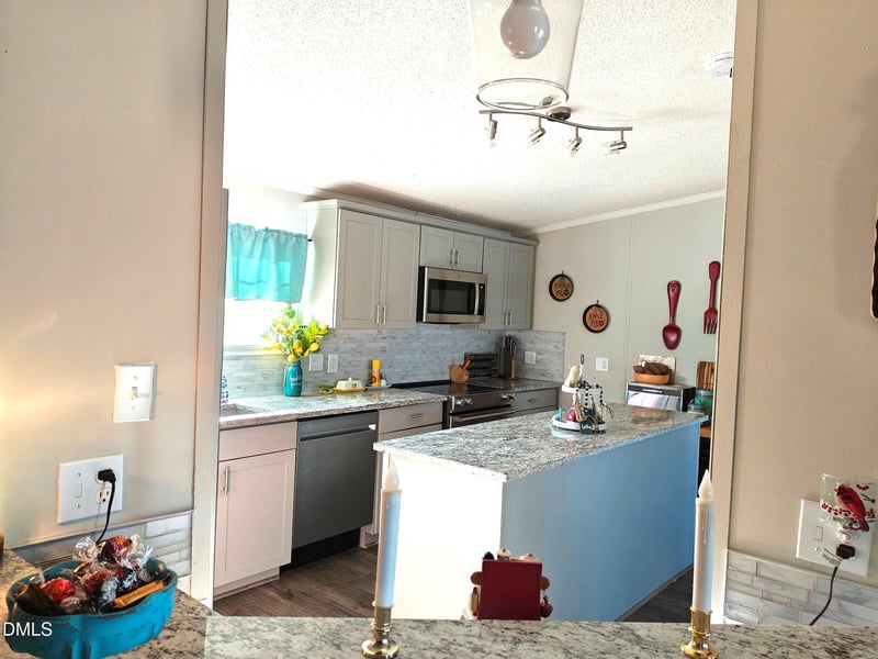 87 Williams St, Coats, NC 27521