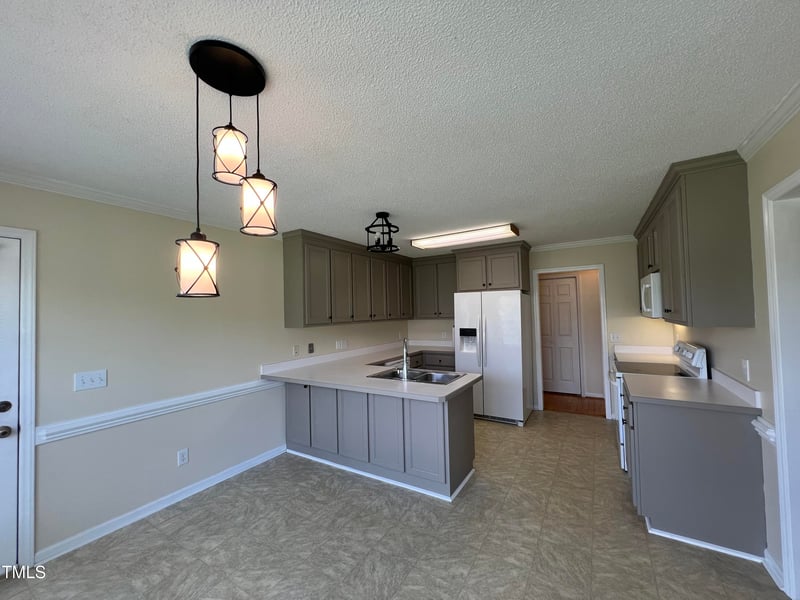 87 Willow Pond Ct, Lillington, NC 27546