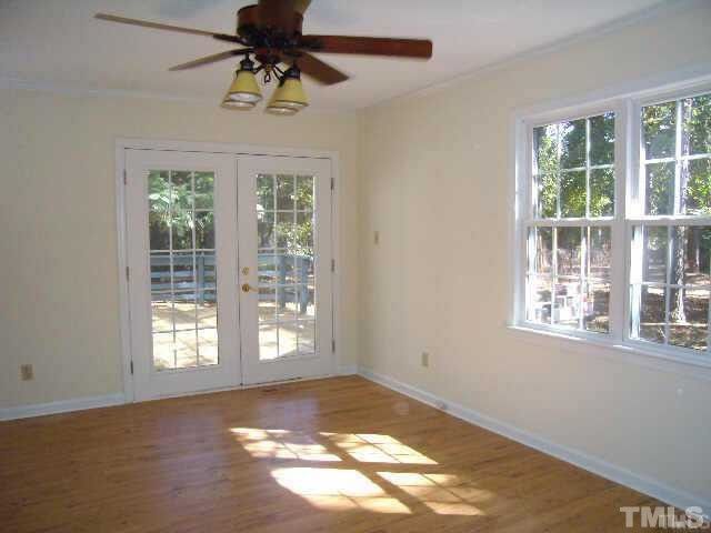 87 Willow Way, Chapel Hill, NC 27516