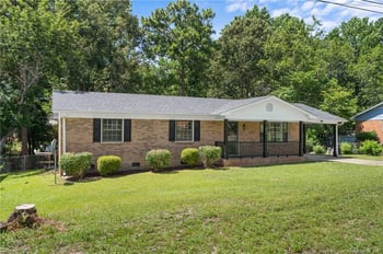 870 Bedrock Dr, Fayetteville, NC 28303