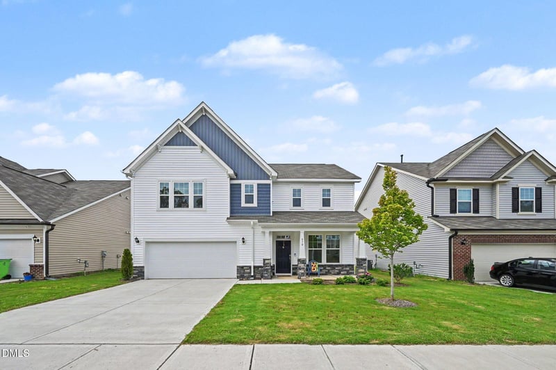 870 Golden Plum Ln, Zebulon, NC 27597