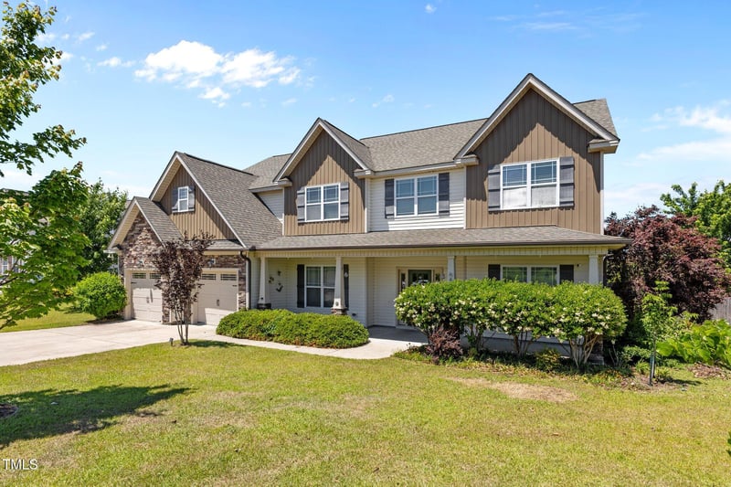 870 Kentucky Derby Ln, Lillington, NC 27546