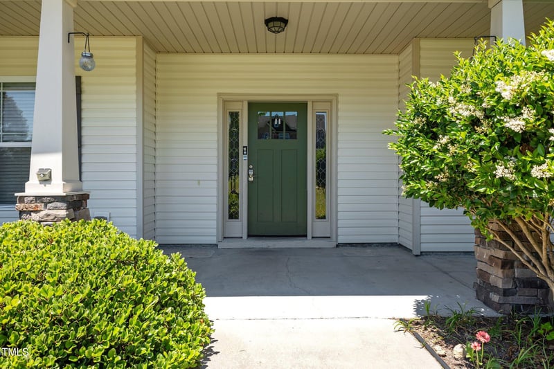 870 Kentucky Derby Ln, Lillington, NC 27546