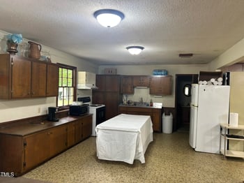 870 Weaver Dairy Rd, Chapel Hill, NC 27514