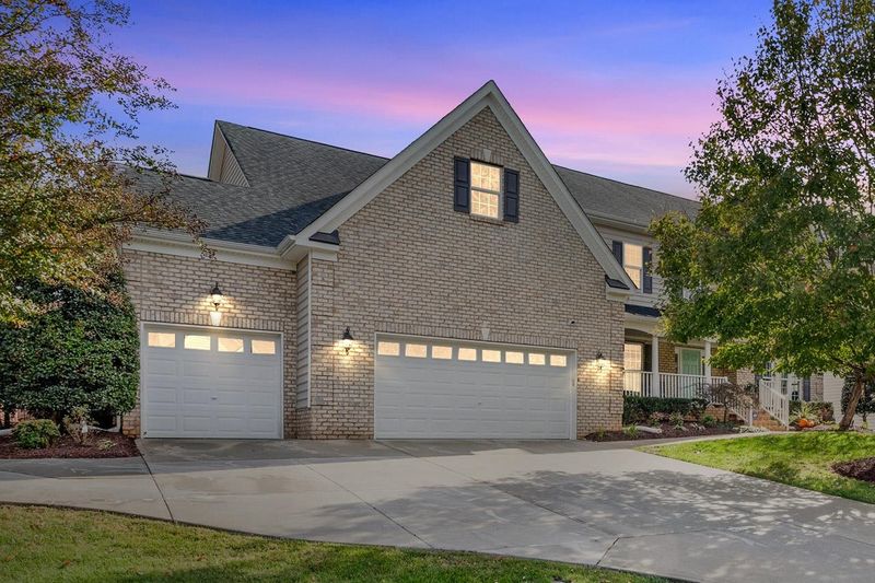 8700 Forester Ln, Apex, NC 27539