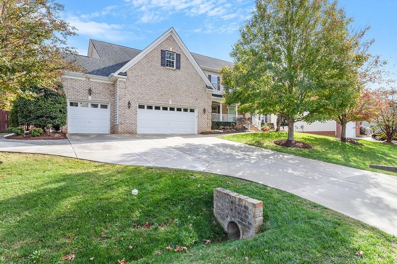 8700 Forester Ln, Apex, NC 27539