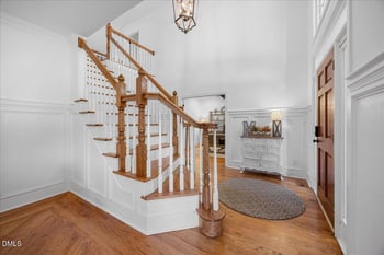 8701 Gleneagles Dr, Raleigh, NC 27613