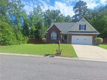 8701 Grouse Run Ln, Fayetteville, NC 28314