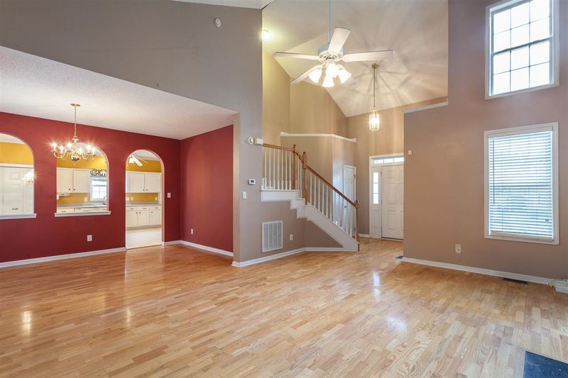 8701 Spring House Ln, Raleigh, NC 27617