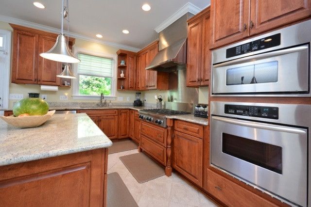8702 Eagle View Dr, Durham, NC 27713