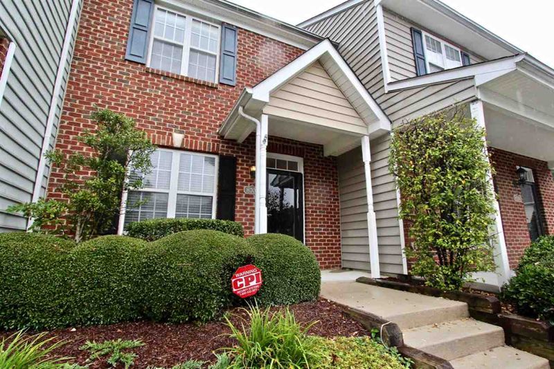 8702 Leeds Forest Ln, Raleigh, NC 27615
