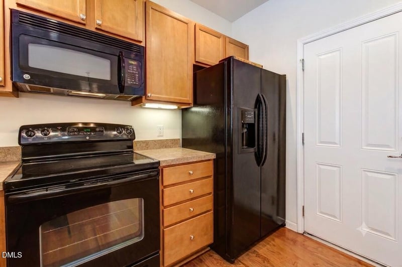 8702 Owl Roost Pl, Raleigh, NC 27617