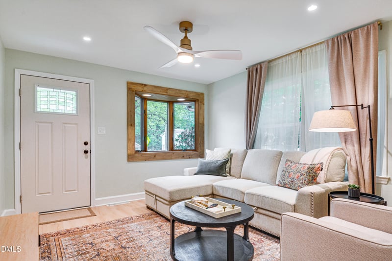 8704 Chapel Hill Rd, Cary, NC 27513