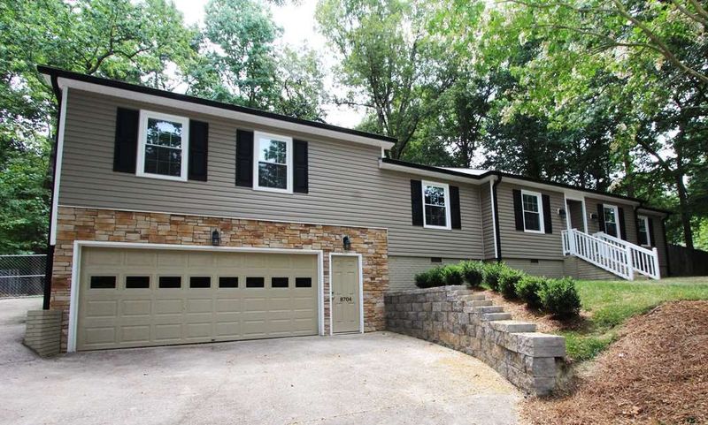 8704 Chesley Ct, Raleigh, NC 27613