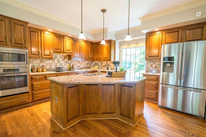 8704 Highhill Dr, Raleigh, NC 27615