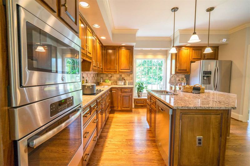 8704 Highhill Dr, Raleigh, NC 27615