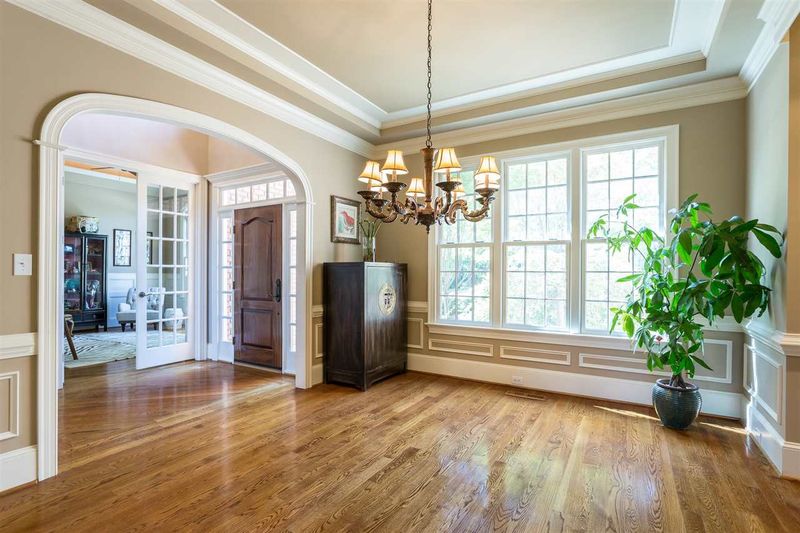 8704 Valentine Ct, Raleigh, NC 27615