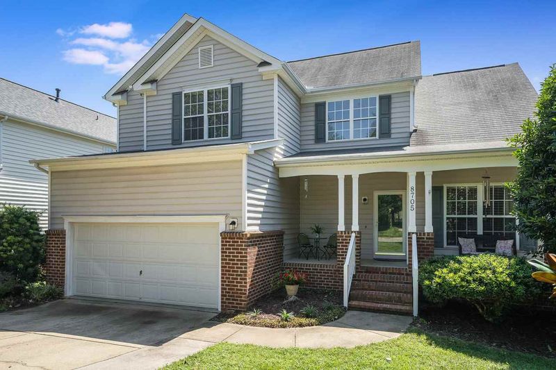 8705 Blakehurst Dr, Raleigh, NC 27617