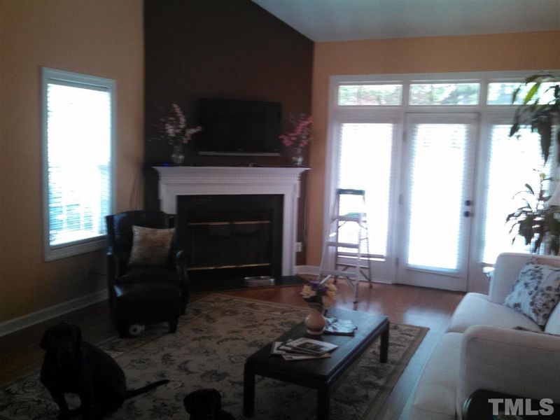 8706 Compass Ln, Raleigh, NC 27615