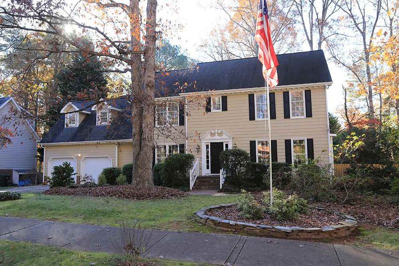 8708 Mourning Dove Rd, Raleigh, NC 27615