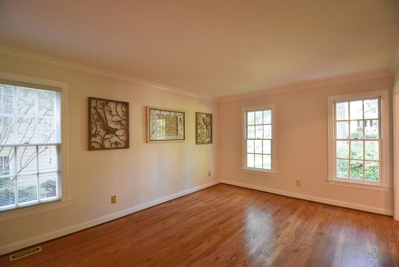 8708 Murray Hill Dr, Raleigh, NC 27615