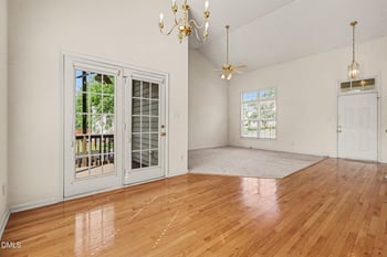 8709 Blakehurst Dr, Raleigh, NC 27617