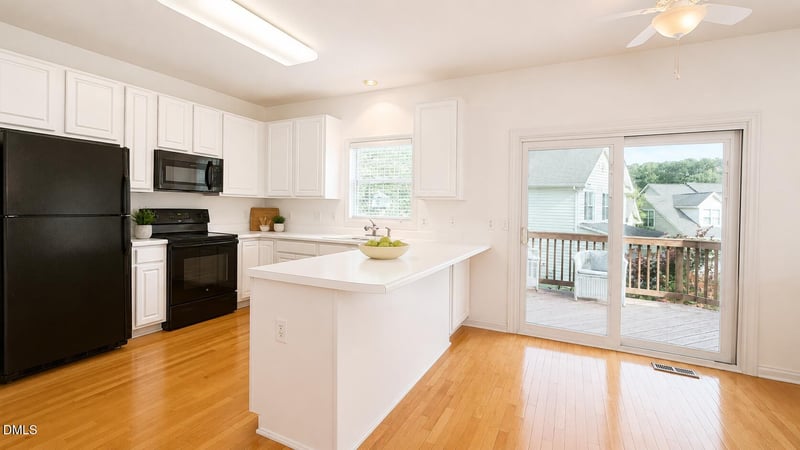 8709 Blakehurst Dr, Raleigh, NC 27617