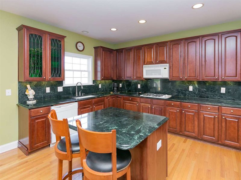 8709 Poteat Dr, Wake Forest, NC 27587