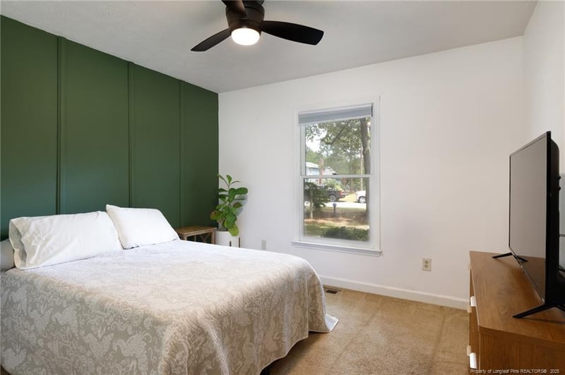 871 Doerun Dr, Fayetteville, NC 28311