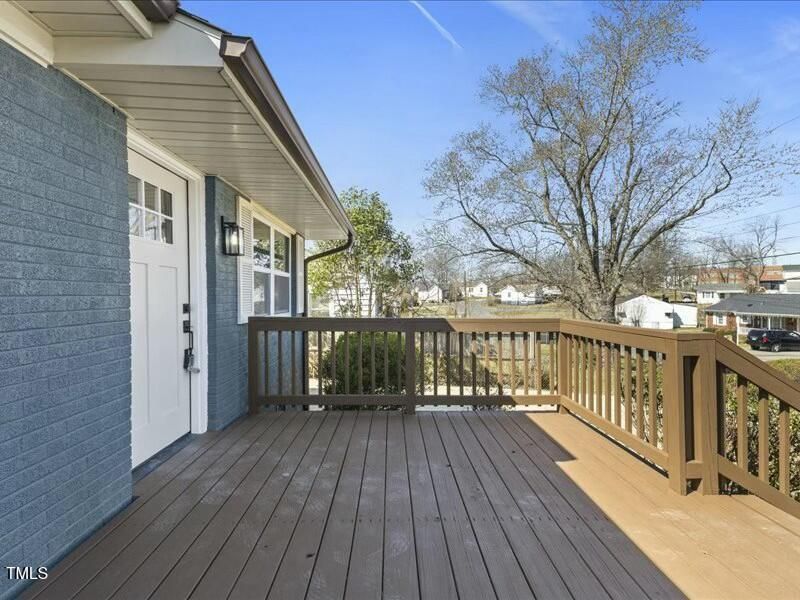 871 King St, Burlington, NC 27217