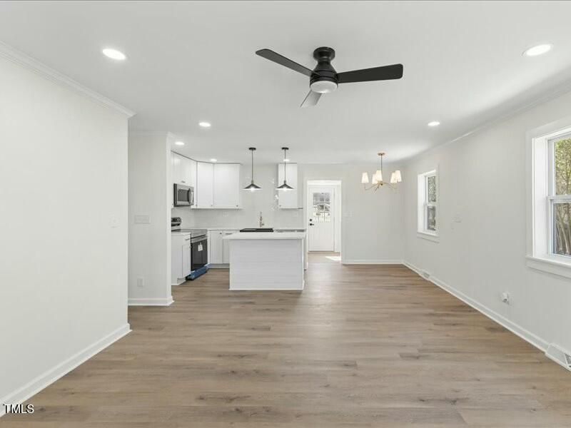 871 King St, Burlington, NC 27217