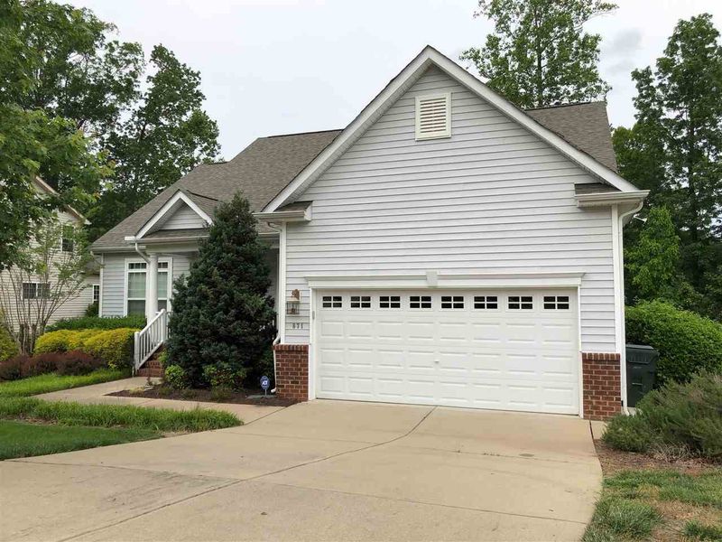 871 Seastone St, Raleigh, NC 27603
