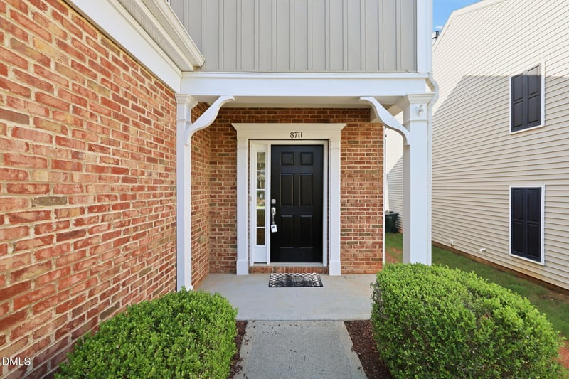 8711 Owl Roost Pl, Raleigh, NC 27617
