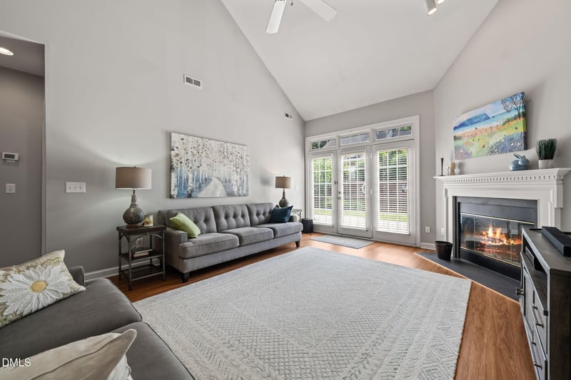 8712 Compass Ln, Raleigh, NC 27615