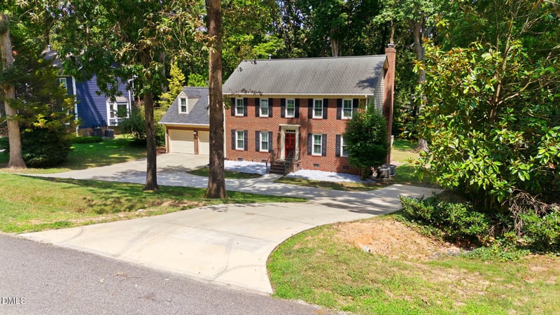 8712 Mariner Dr, Raleigh, NC 27615