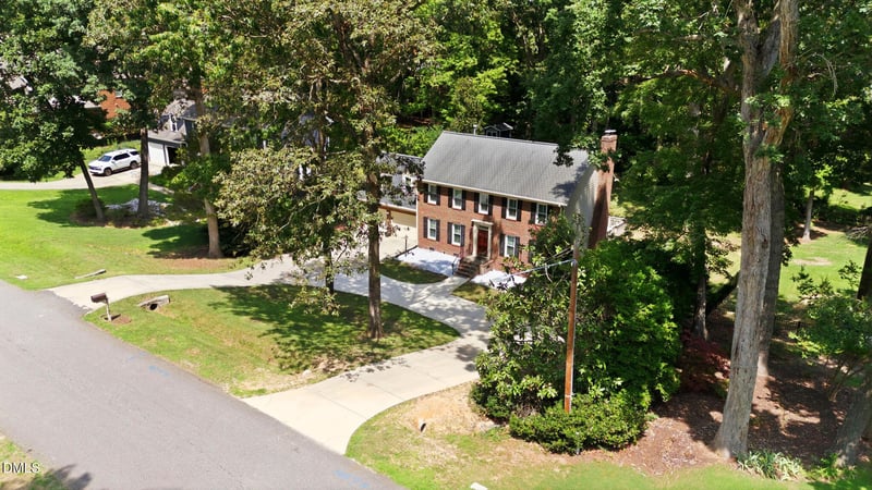 8712 Mariner Dr, Raleigh, NC 27615