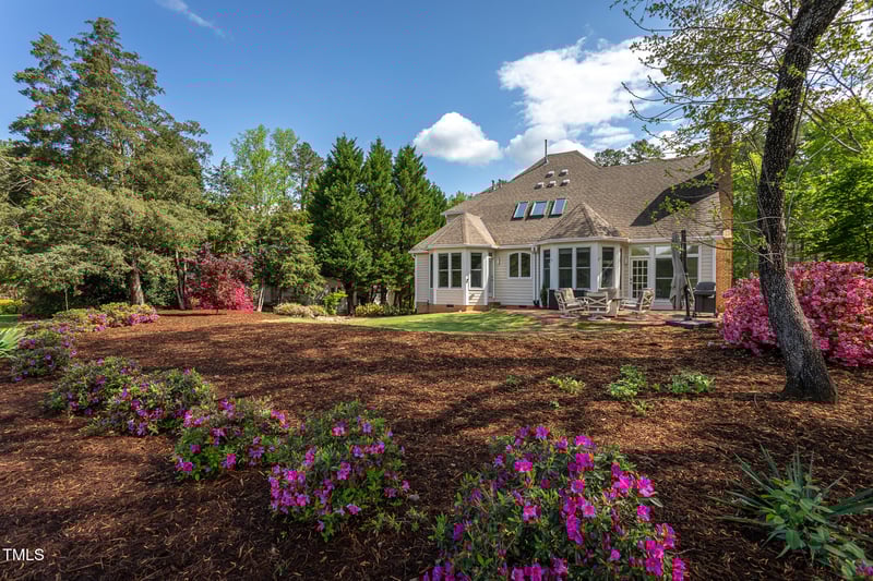 8713 Gleneagles Dr, Raleigh, NC 27613