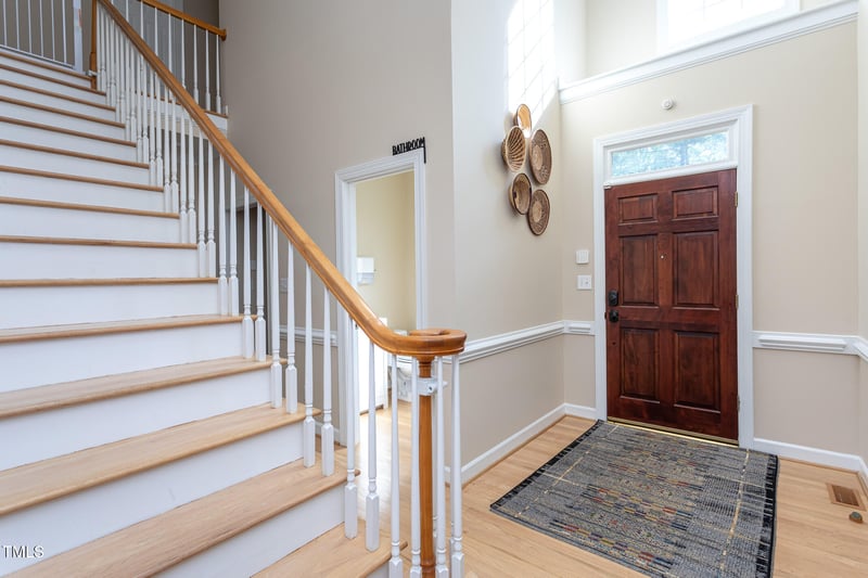 8713 Gleneagles Dr, Raleigh, NC 27613
