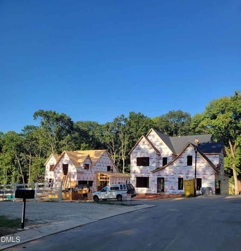 8713 Little Deer Ln, Raleigh, NC 27613