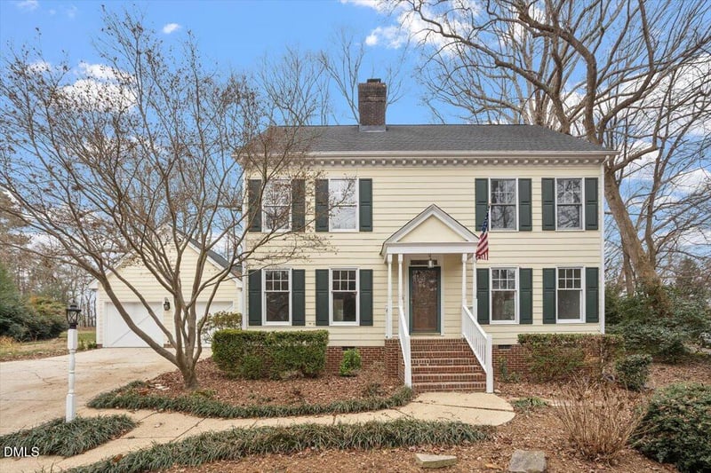 8713 Stonegate Dr, Raleigh, NC 27615
