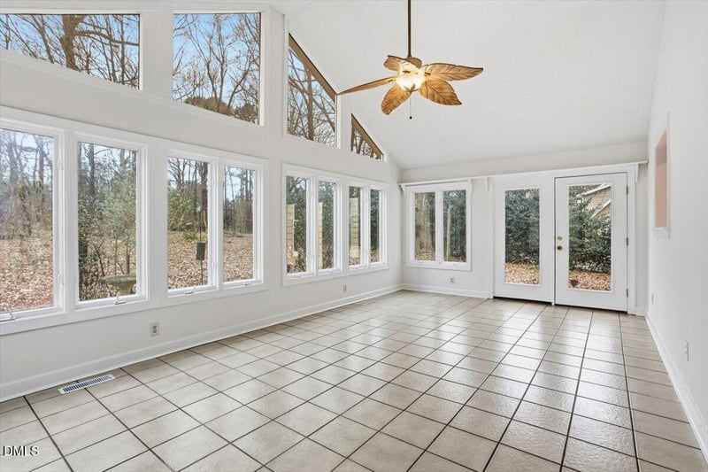 8713 Stonegate Dr, Raleigh, NC 27615
