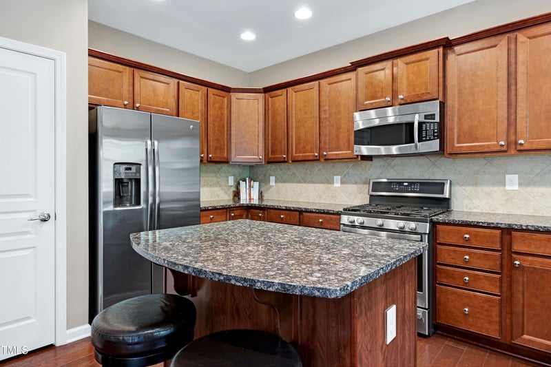 8715 Macedonia Lake Dr, Cary, NC 27518