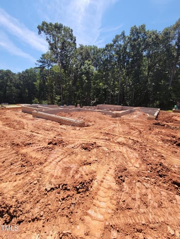 8717 Little Deer Ln, Raleigh, NC 27613