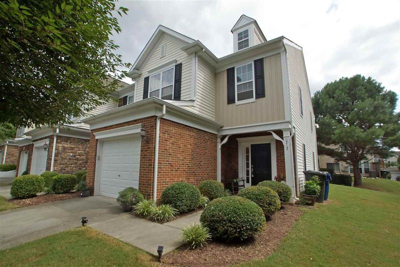 8717 Redcrest Pl, Raleigh, NC 27617