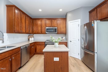 8719 Cypress Grove Rn, Raleigh, NC 27612