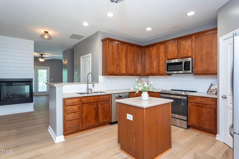 8719 Cypress Grove Rn, Raleigh, NC 27612