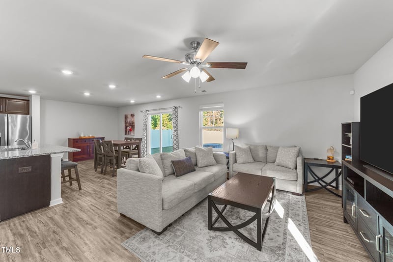 872 Bellewood Gardens Dr, Angier, NC 27501