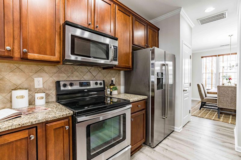 872 Cupola Dr, Raleigh, NC 27603