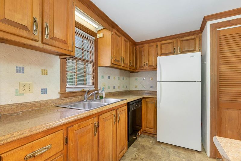 8720 Thompson Mill Rd, Wake Forest, NC 27587