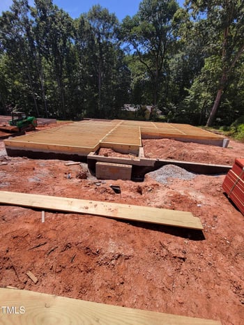 8721 Little Deer Ln, Raleigh, NC 27613